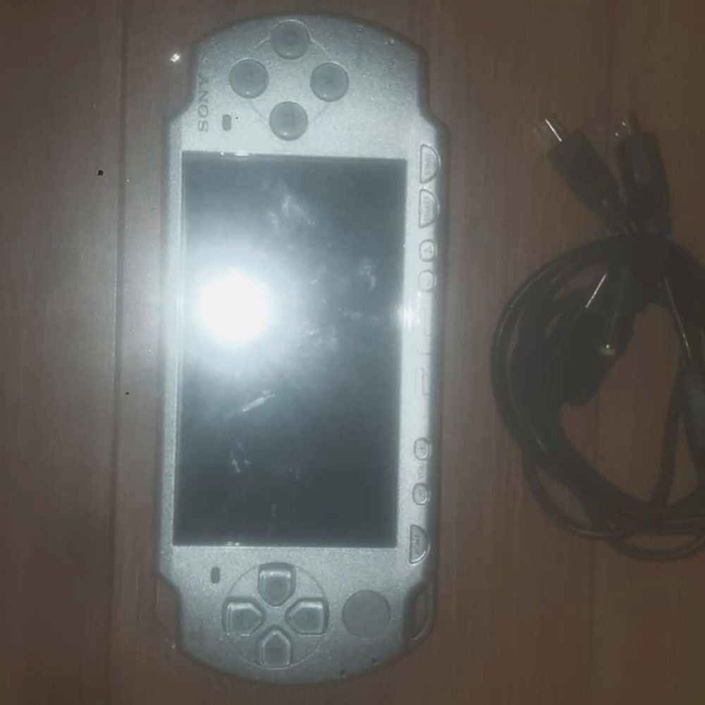 Psp 1000 with cord